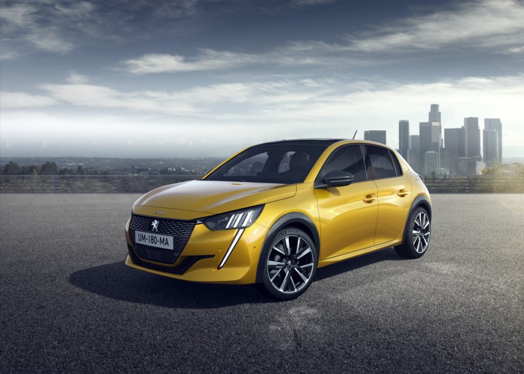 Lancement de la Peugeot 208, moteur thermique et électrique